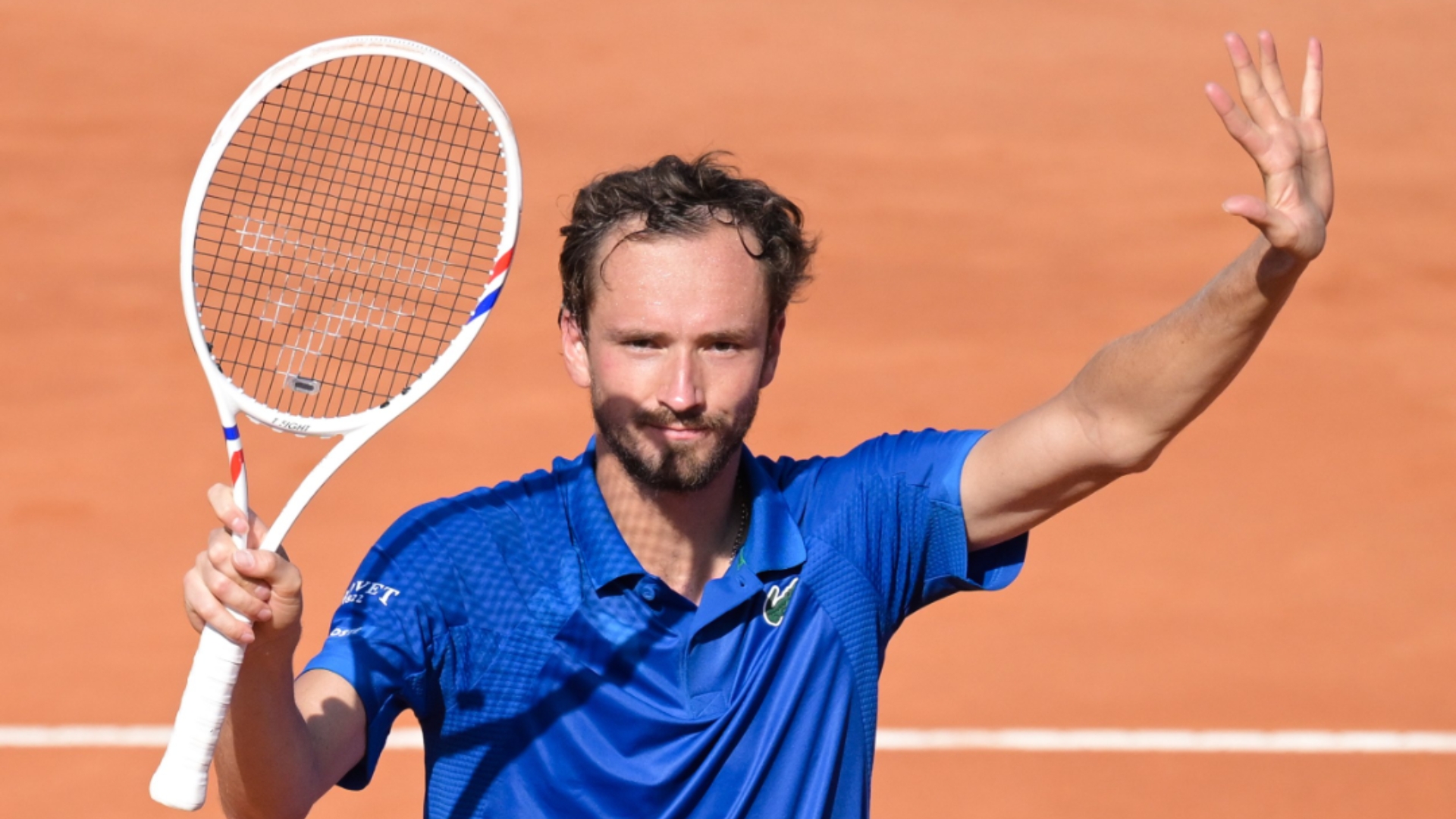 开云官网-包含美国网球队逆转世界网球队,梅德韦杰夫爆发神勇的词条