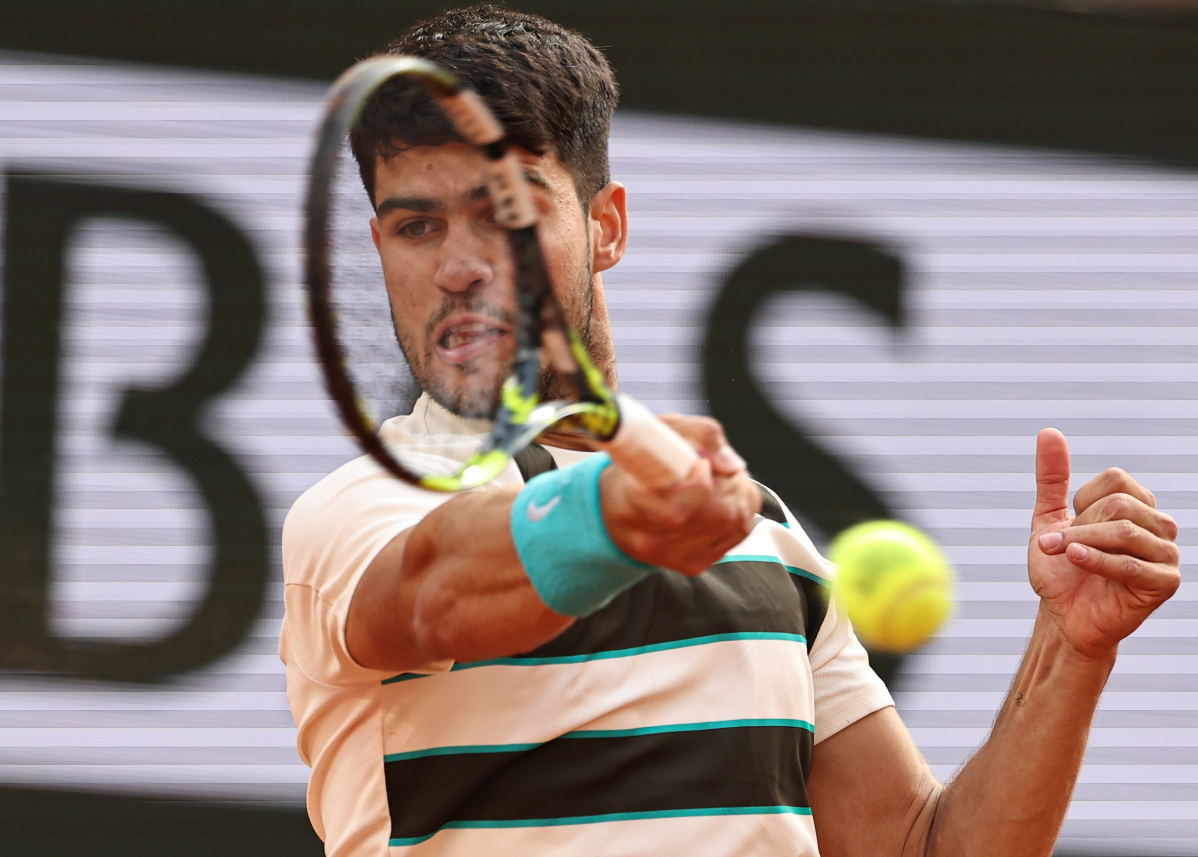 意大利网球队力克法国网球队,阿尔卡拉斯送出助攻的简单介绍 意大利网球队力克法国网球队,阿尔卡拉斯送出助攻的简单介绍