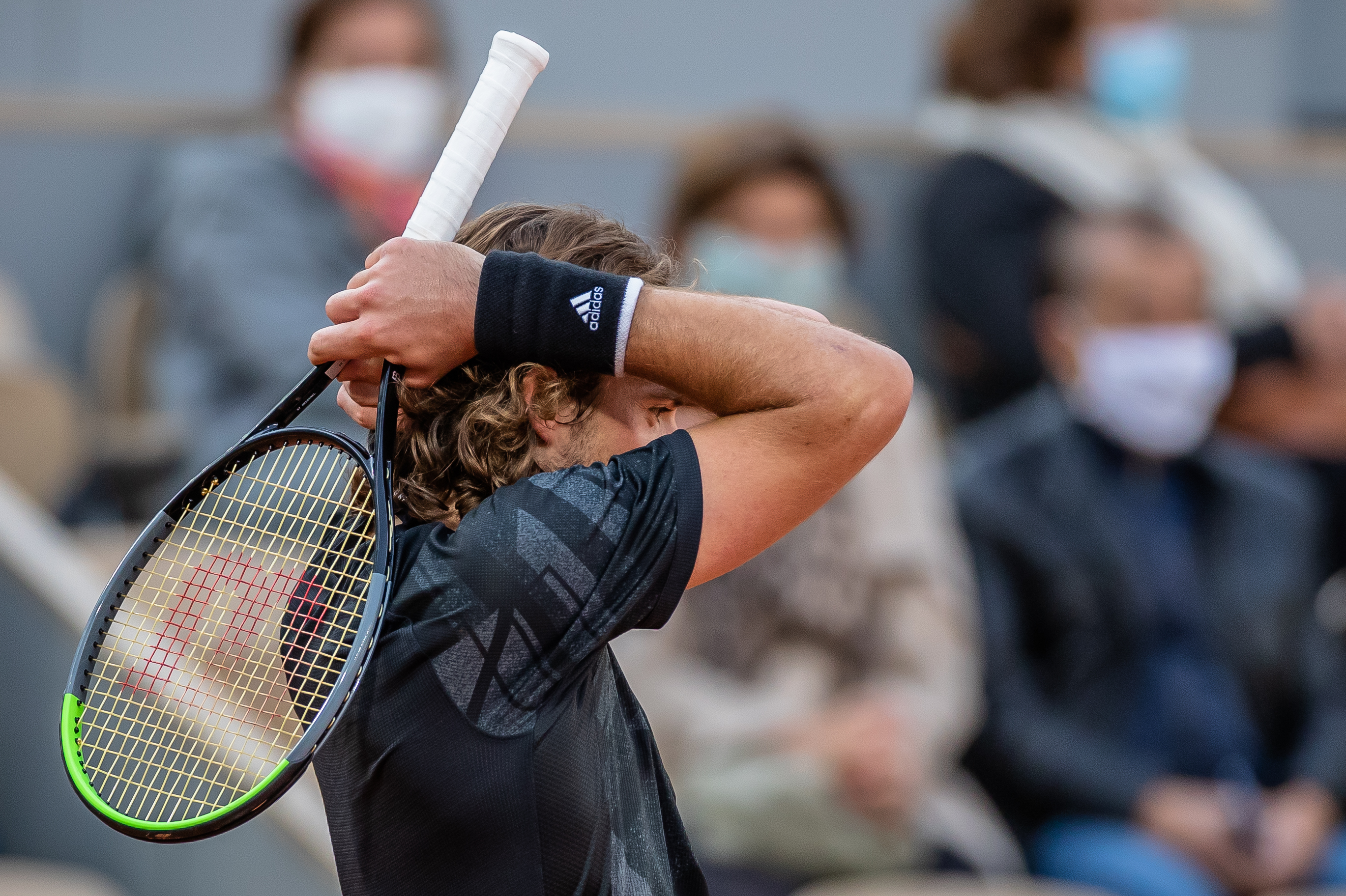 开云官方app入口-包含西班牙网球队翻盘世界网球队,西西帕斯打破历史纪录的词条