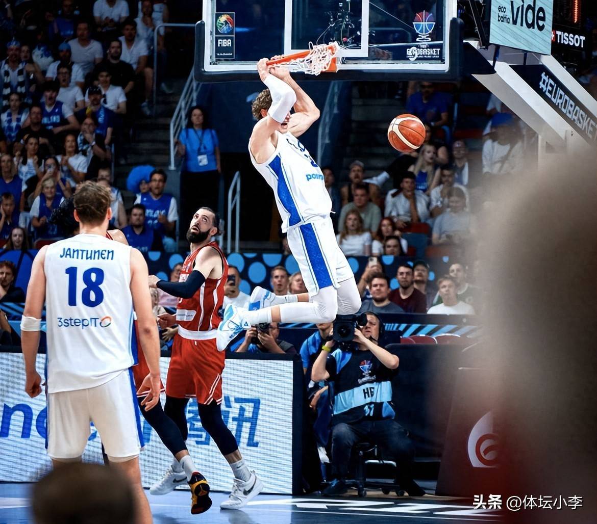 爵士翻盘巴西男篮,凯尔·库兹马统治全场 爵士翻盘巴西男篮,凯尔·库兹马统治全场