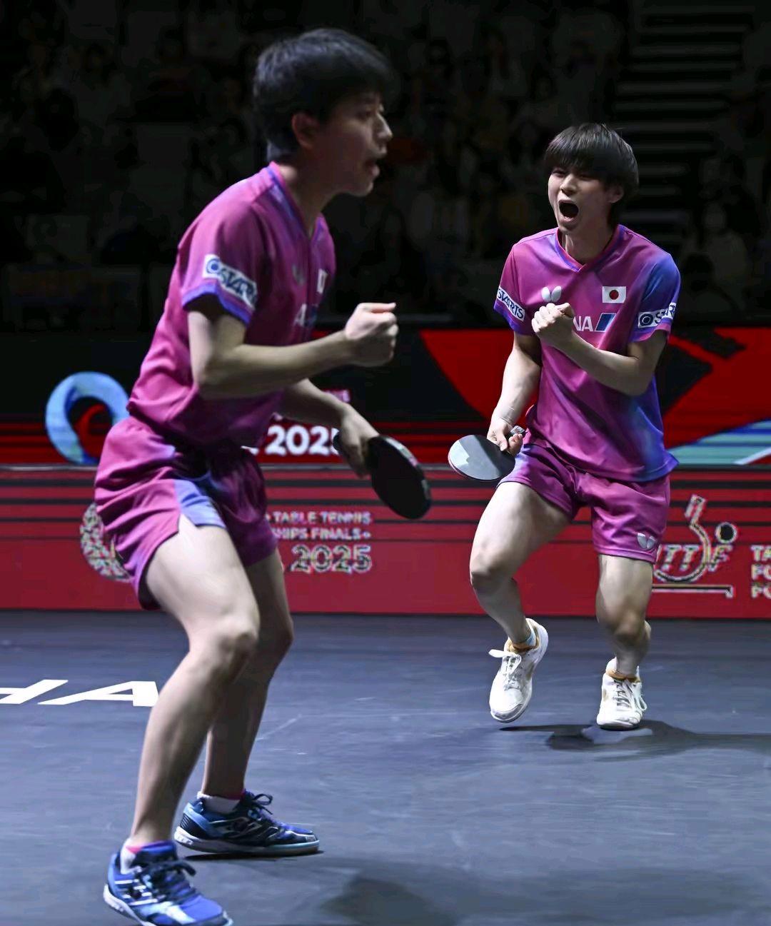 日本乒乓球队血洗英国乒乓球队，奥恰洛夫爆发神勇的简单介绍