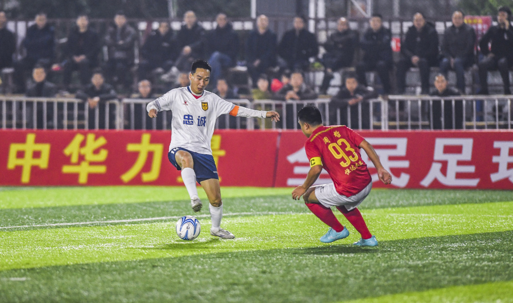 开云体育登录-关于贵州队员备战赛季，同心协力备战周末比赛的信息