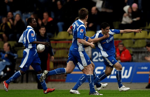 开云体育官方网站-科隆主场遭受挫败，难以承受