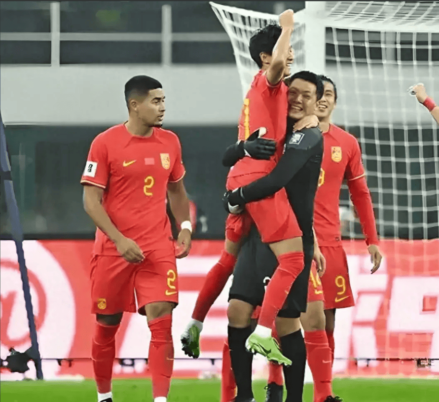 亚洲球队首发阵容调整，取得连胜的简单介绍