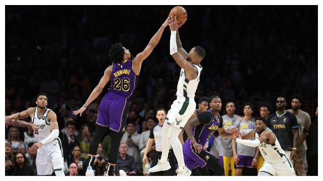 包含深圳队主场大败，整体表现令人担忧的词条