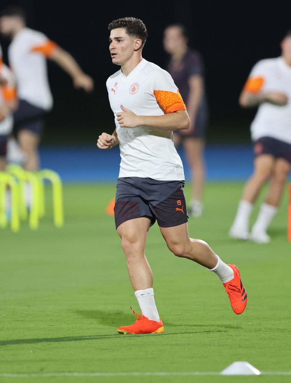 开云体育下载-曼城球员备战充满激情,追求胜利的简单介绍