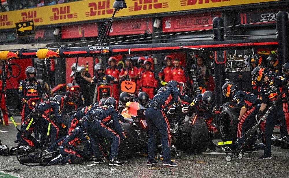 开云体育直播-关于红牛车队轻取哈斯车队，佩雷兹关键制胜的信息