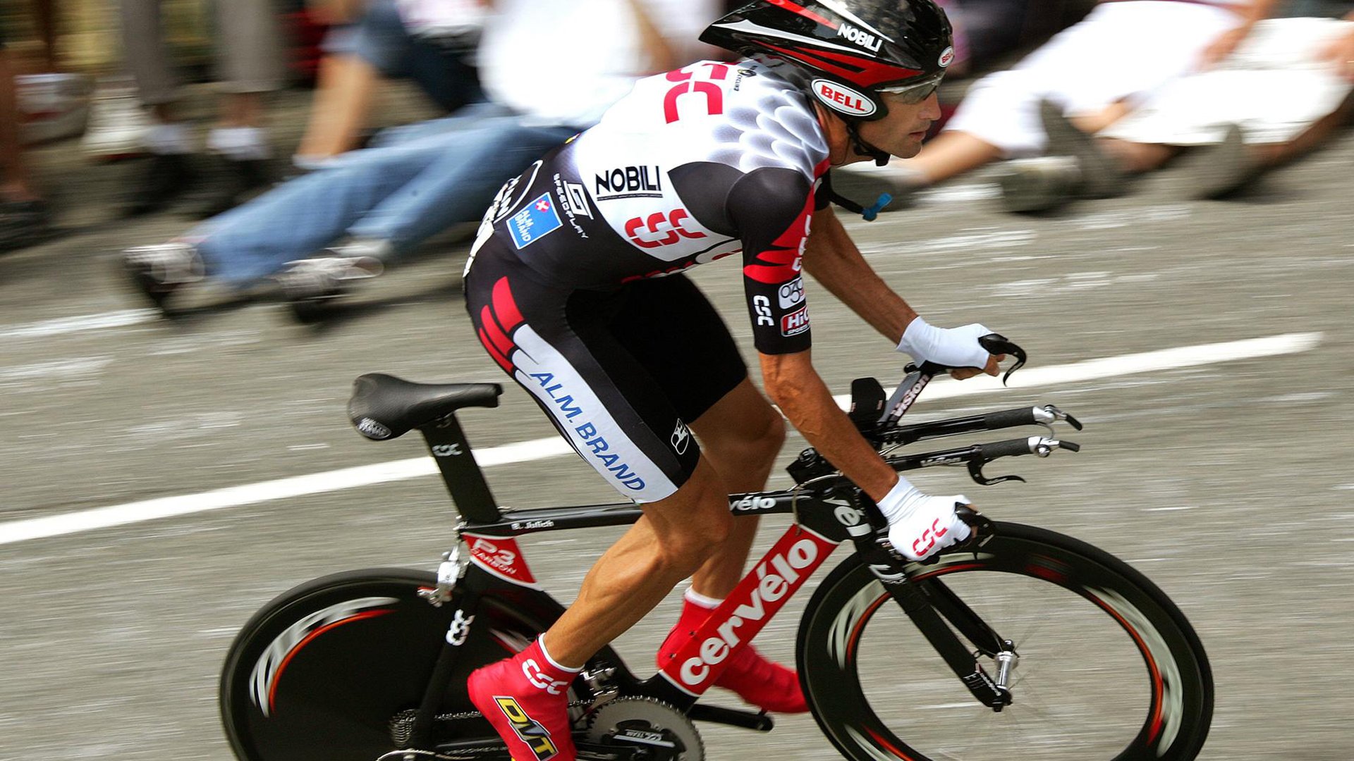 开云体育在线-克莱·汤普森手感复苏一手掌控比赛走势，雄鹿爆冷吉林队背后的战术密码