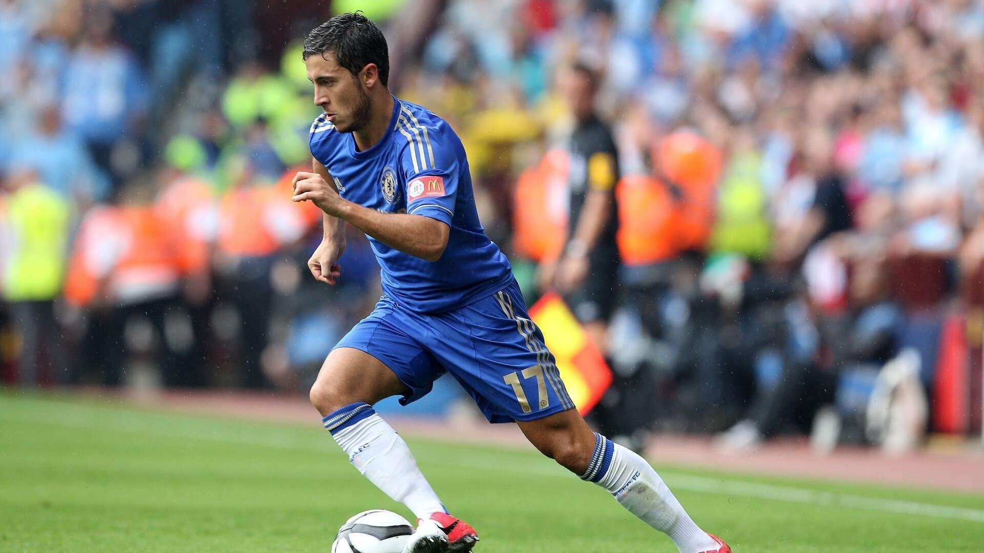 雷霆万钧锁长空，青年军强行终结鹈鹕，书写总决赛新序章