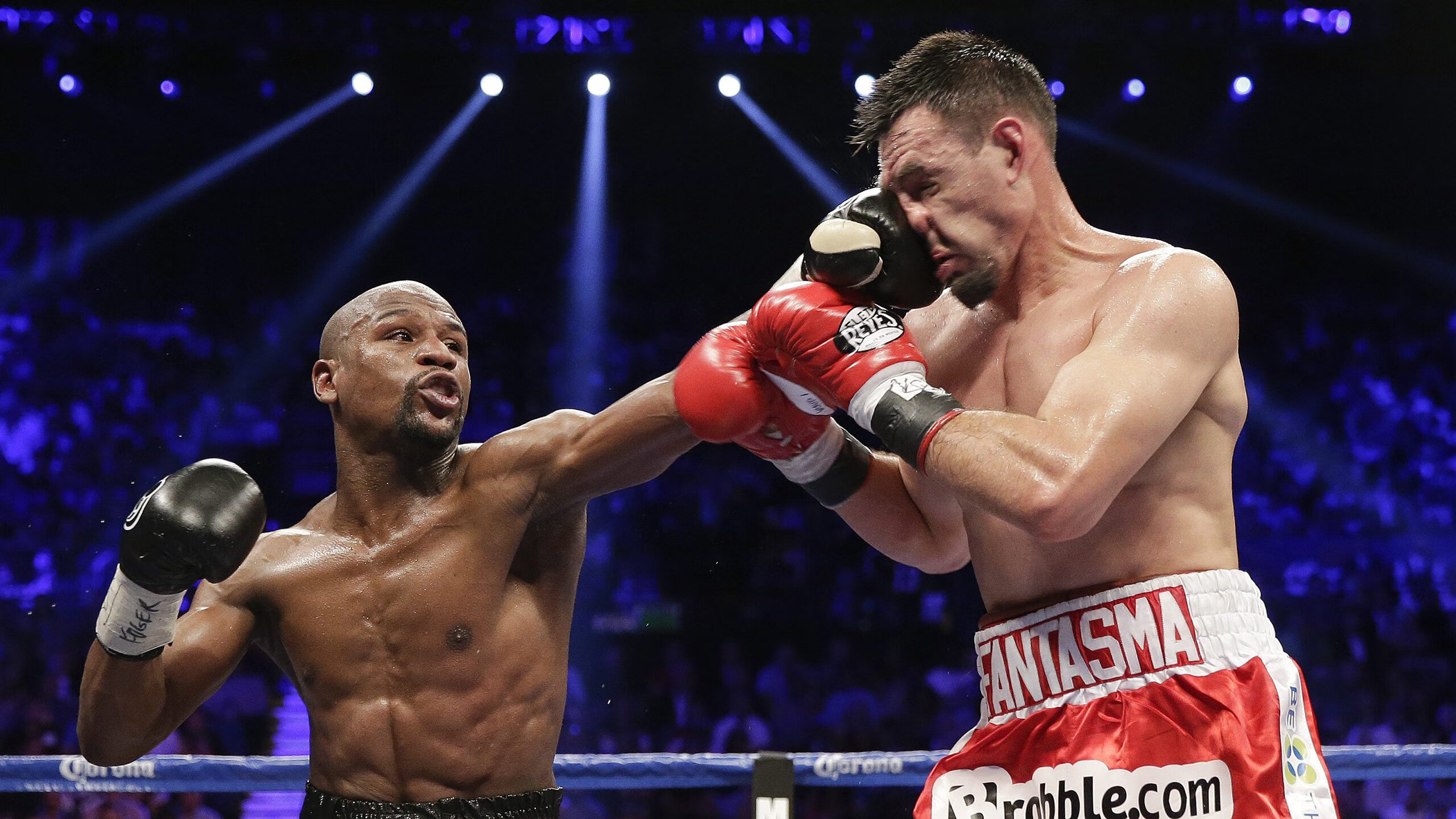 开云体育在线-绿茵双城记，当罗马鏖战多特蒙德，弗拉霍维奇已在西甲德比封神