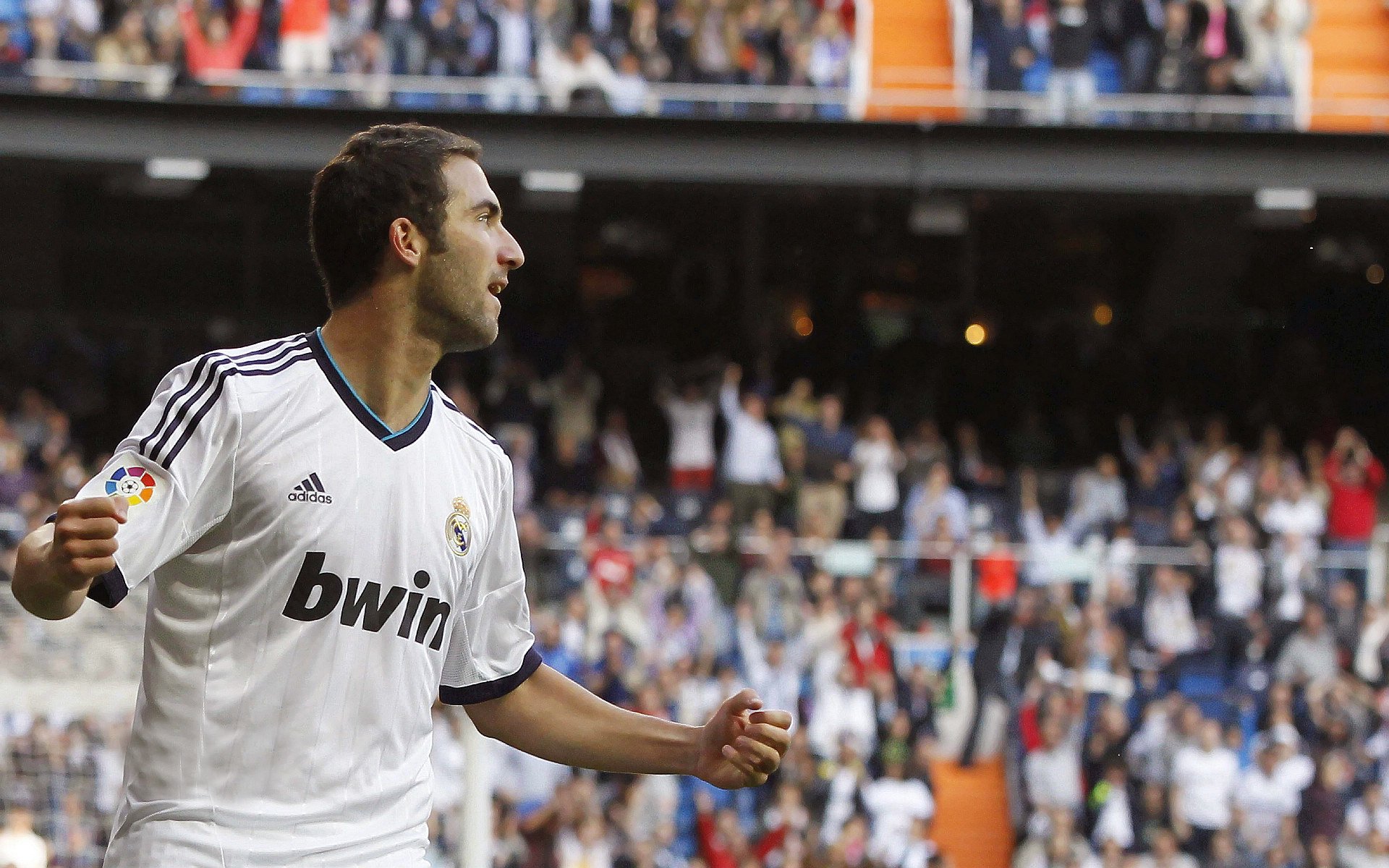 开云体育app-双城记,北京队全面压制快船,欧文欧冠半决赛接管比赛—体育之夜的东方与西方