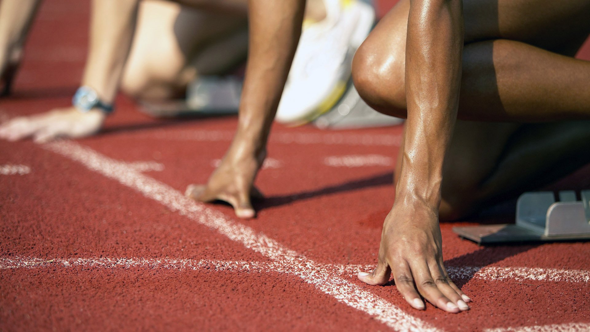 北欧风暴险胜高卢雄鸡，张本智和赛场高光彰显亚洲力量