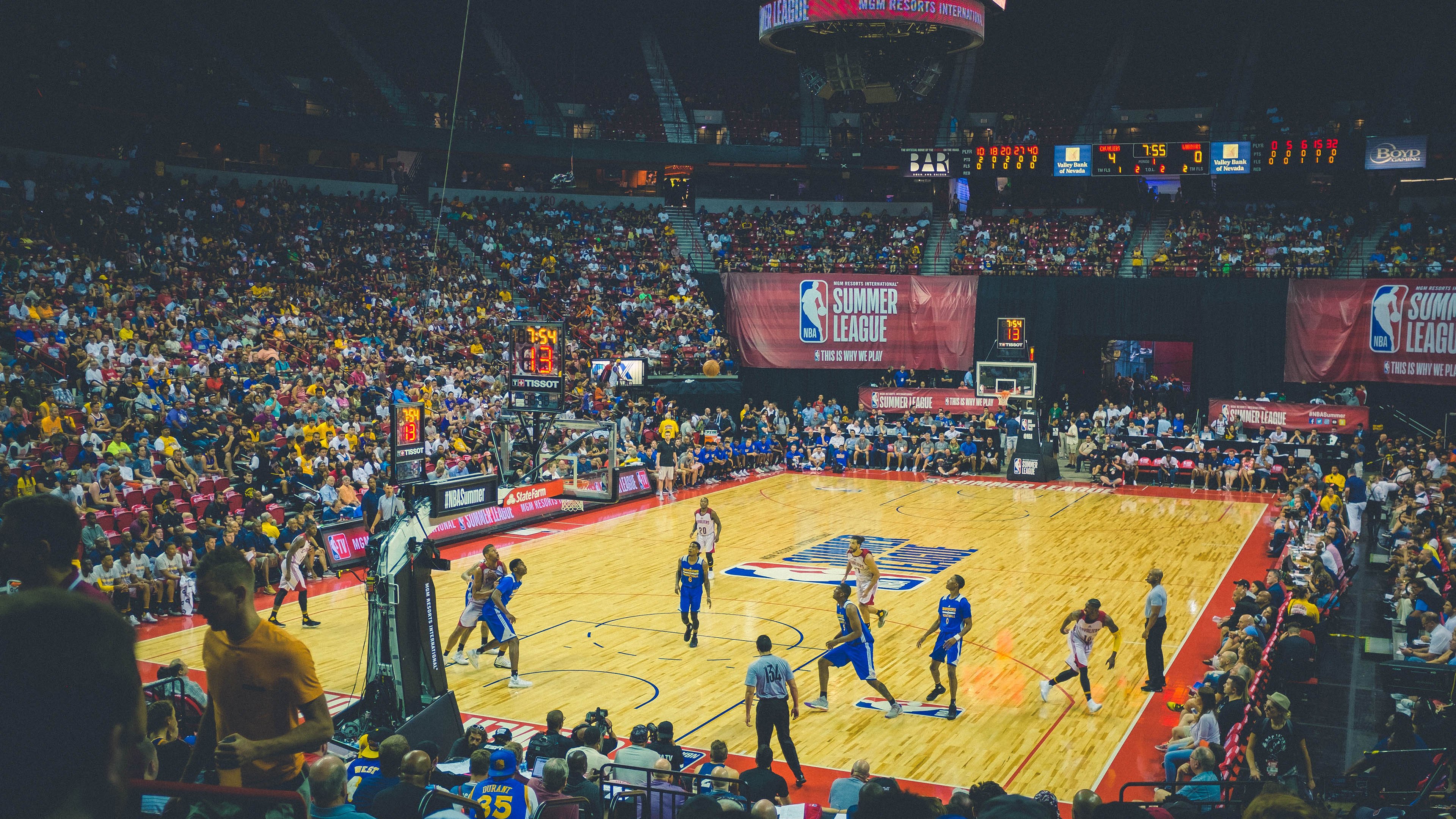 开云APP-鹈鹕鏖战热火，塔图姆跨队神兵天降？一场虚构的篮球史诗